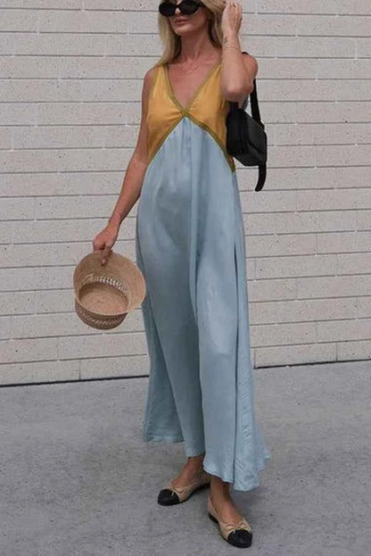 Lara - Chic V-neck contrasting color dress