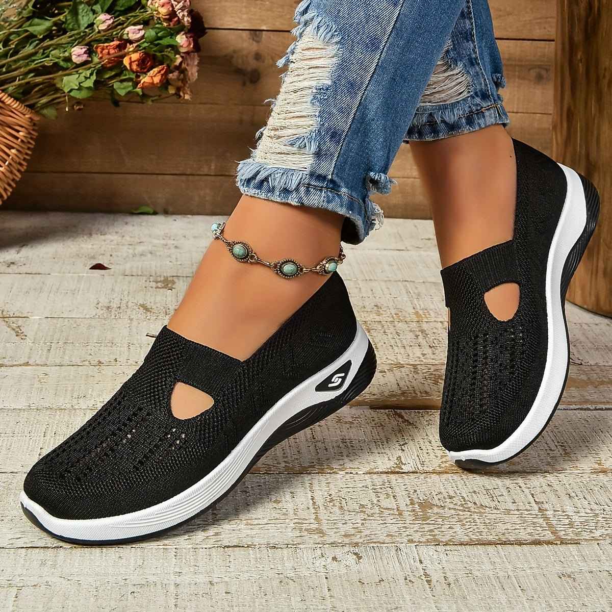 Black / 12