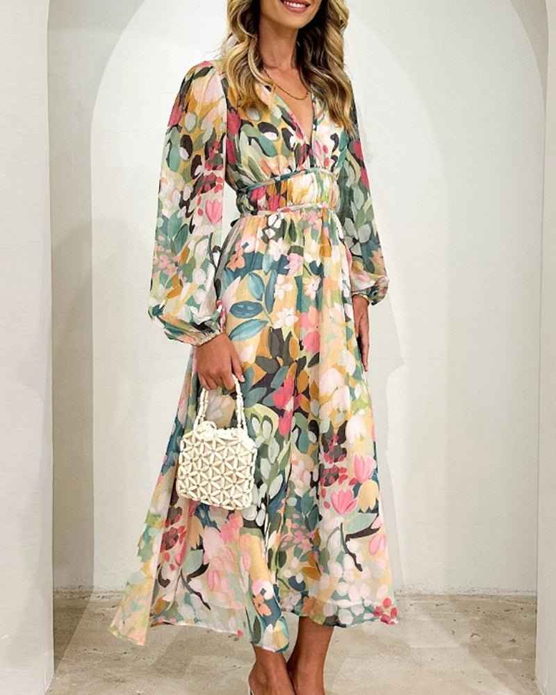 Carolina | Elegant Floral V-Neck Dress