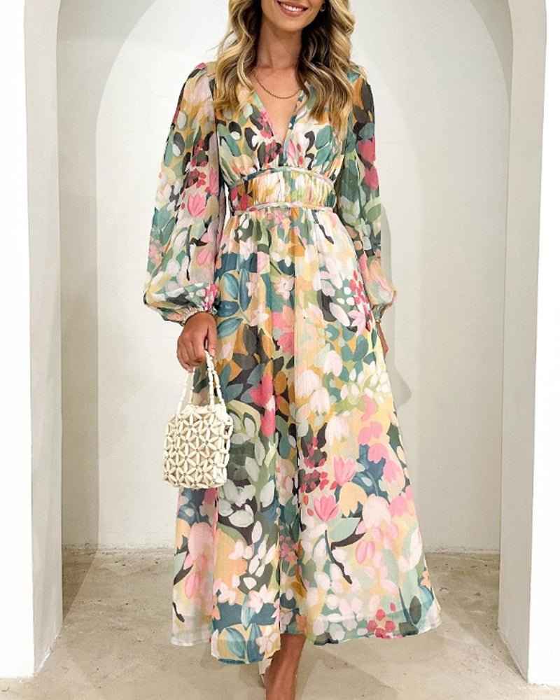 Carolina | Elegant Floral V-Neck Dress