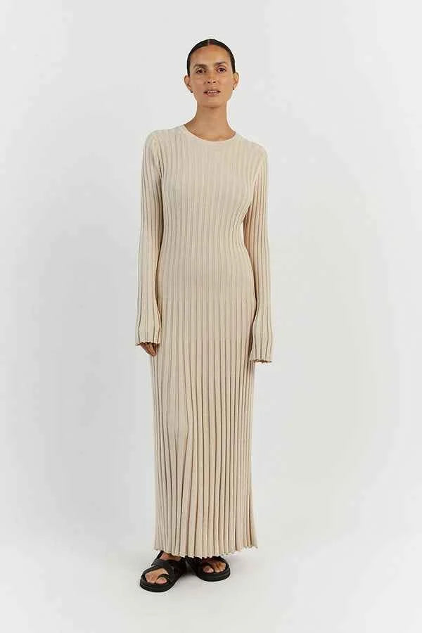 Cyra - Ethereal Lines Maxi Dress