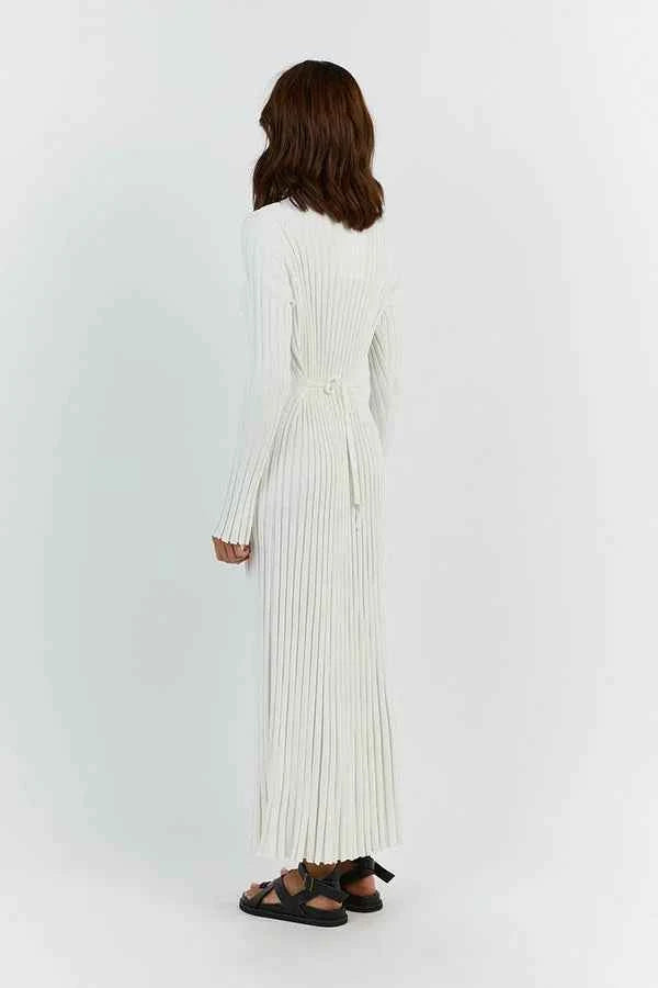 Cyra - Ethereal Lines Maxi Dress