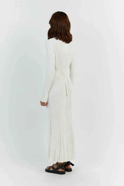 Cyra - Ethereal Lines Maxi Dress